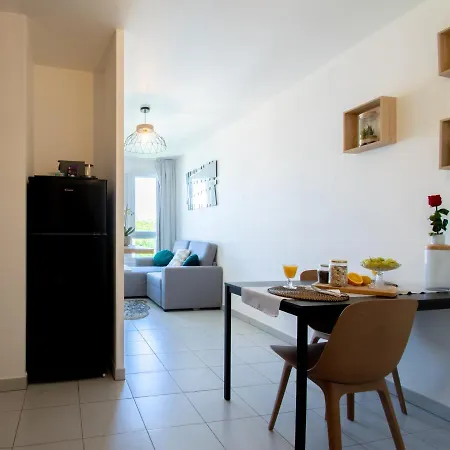°le Metropole° Check In H24/wifi Λυών